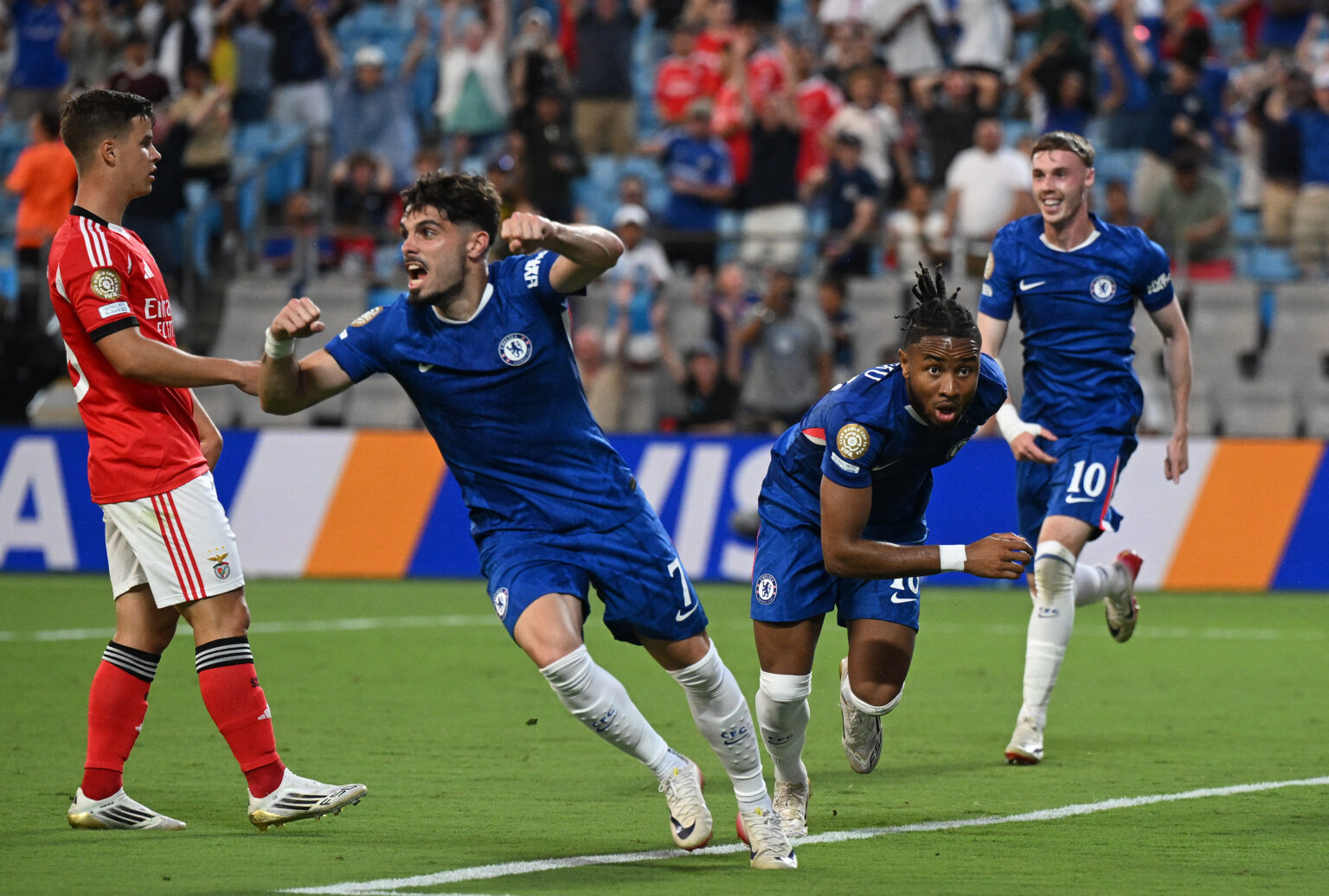 华体会app下载-世俱杯前瞻：40岁弟媳带伤战旧主，蓝军德拉普、科尔威尔停赛