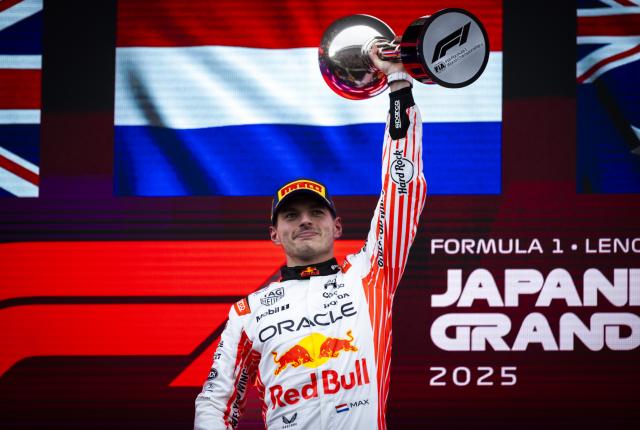 华体会官方入口-红牛首胜还靠维斯塔潘 “五冠王”前景或更加光明