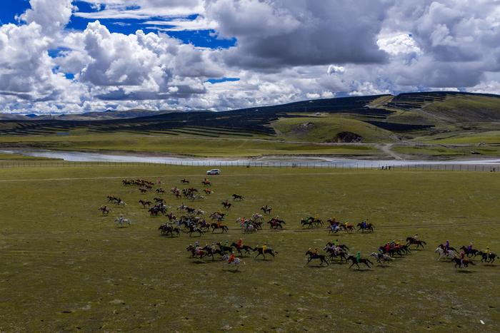 追光｜81岁，她见证了西藏体育六十年变迁