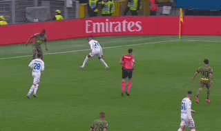 1680911301305059858.gif 华体会数据中心-【意甲】吉鲁绝杀球被吹,AC米兰主场0比0恩波利