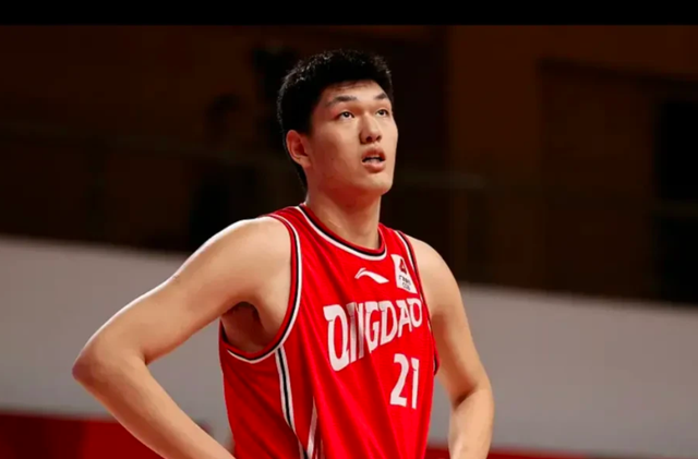 连续2场0分！单场25+15神塔变废塔 主教练未用好他？