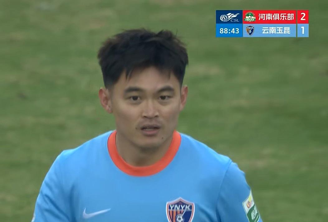 华体会官方入口-河南锋无力隐现？5次得分机会浪费4次，姆布拉中超首球仍差强人意