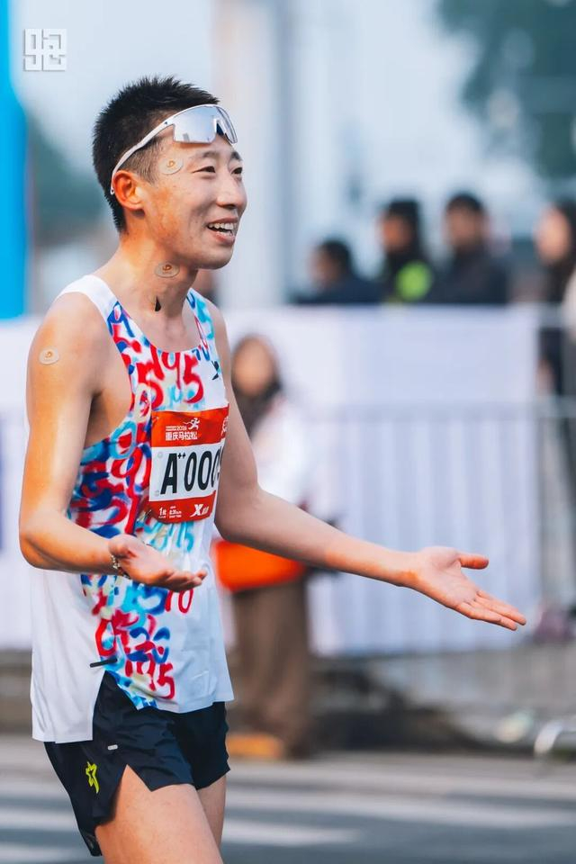 华体会数据中心-房博的213怎样炼成？|跑步|全马|青岛马拉松|训练|高原_新浪体育_新浪新闻