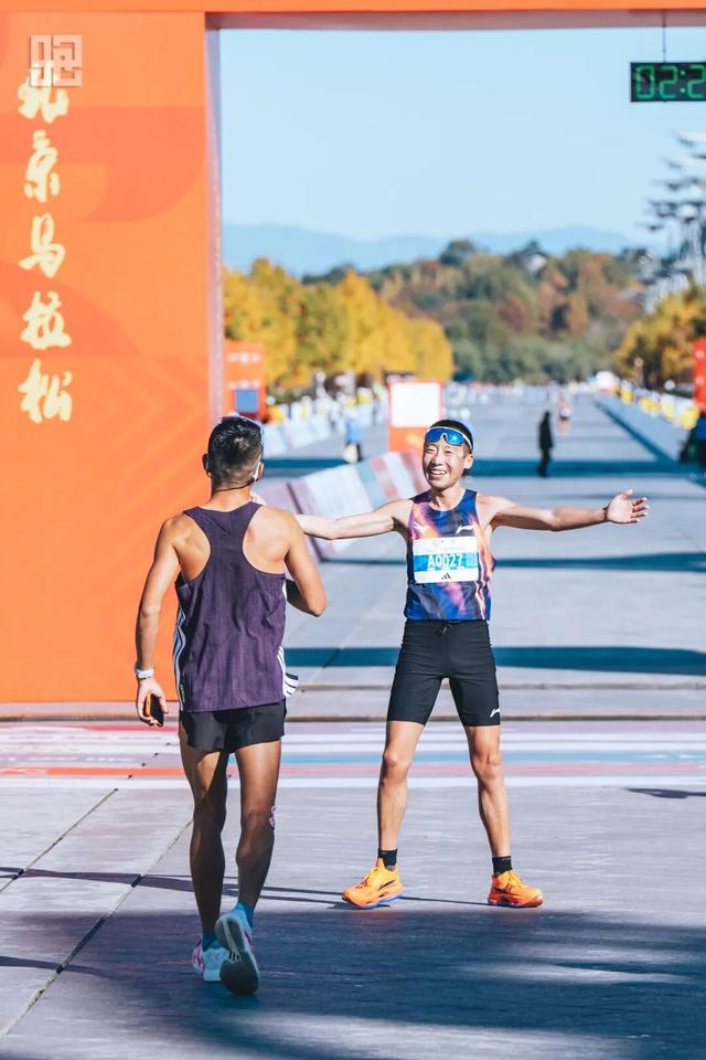 华体会数据中心-房博的213怎样炼成？|跑步|全马|青岛马拉松|训练|高原_新浪体育_新浪新闻